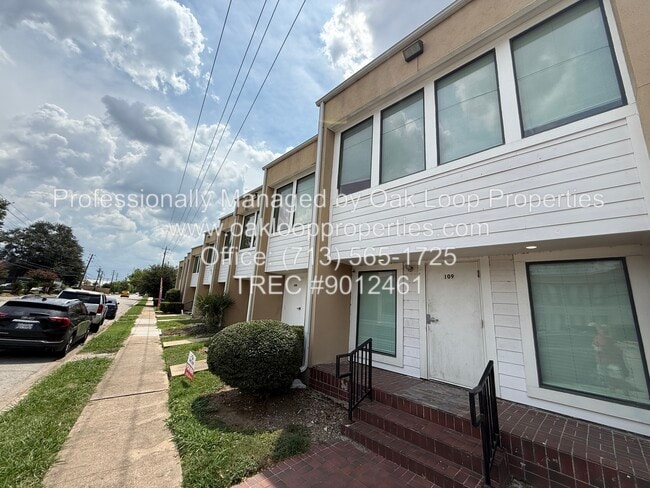 Photo - 2724 Crossview Dr Unit 207