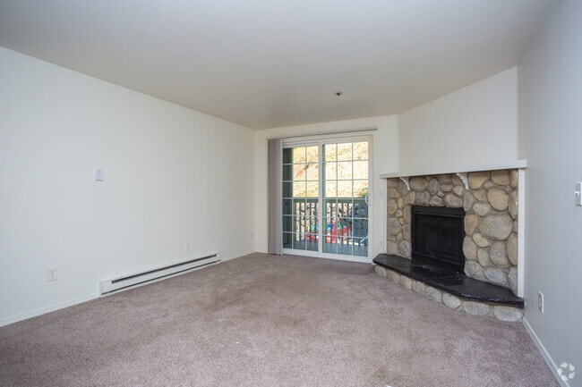 1BR, 1BA - 600SF