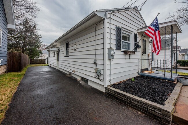 Photo - 416 W Spruce St