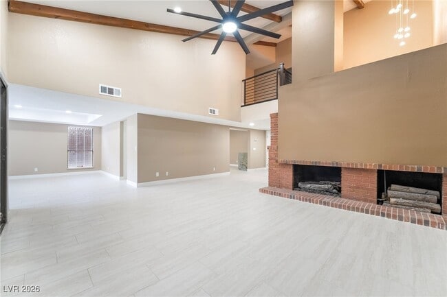 Building Photo - 968 Pinehurst Dr