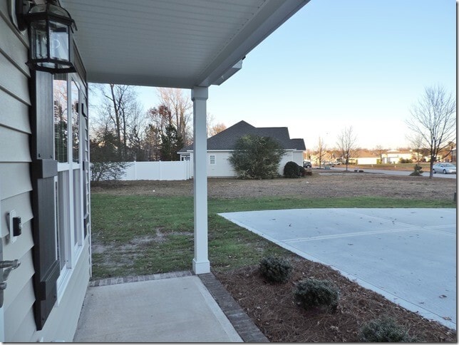 Photo - 4018 Saxby Ln NW