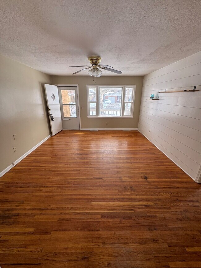 Photo - "Charming 2-Bedroom Retreat on South Walnut Street – Cozy Comfort Awaits in Wichita!"