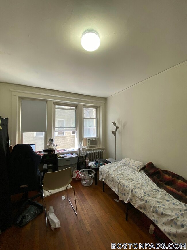 Building Photo - 1167 Boylston St Rental