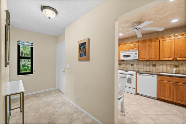 21669 Tall Palm Cir Unidad 1B