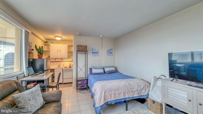 Photo - 108 S Montpelier Ave Unit 414