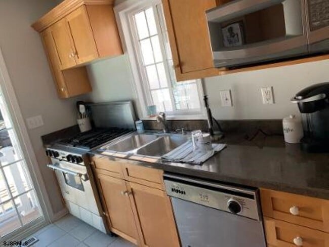 Photo - 27 N Frontenac Ave