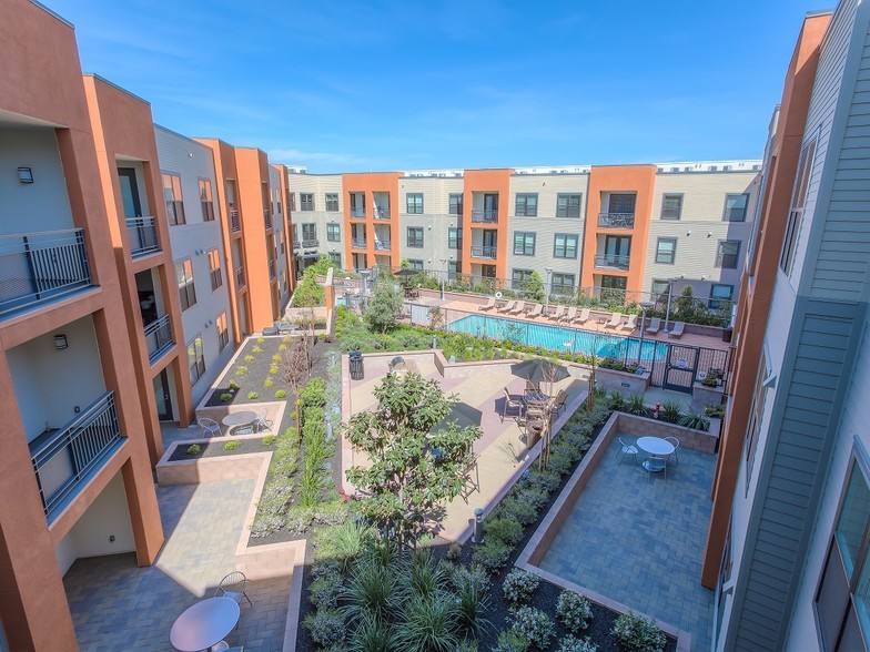 121 Tasman apartments — community photo