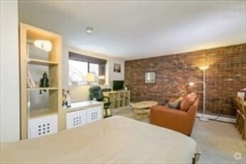 Building Photo - 1 Belknap St Unit 5 Rental