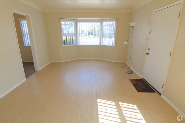 Building Photo - 1316 Centinela Ave Unit 1 Rental
