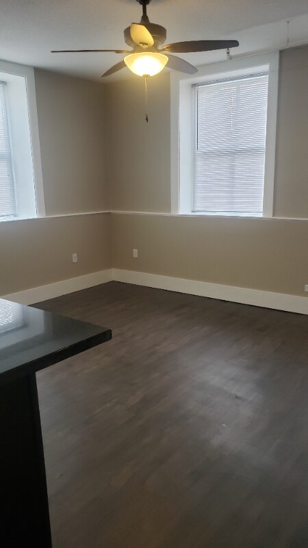 Photo - 2212 E 12th St Unidad 2212 E 12th St