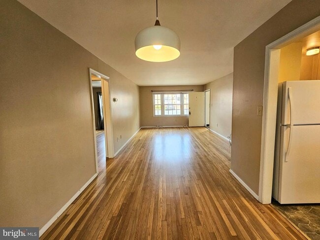 Building Photo - 2417 Barracks Pl Unit 1