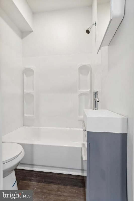 Photo - 830 W 3rd St Unidad 2