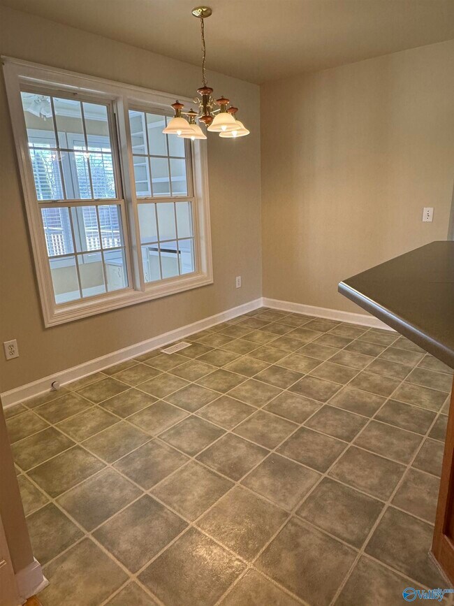 Photo - 101 Willowmere Cir