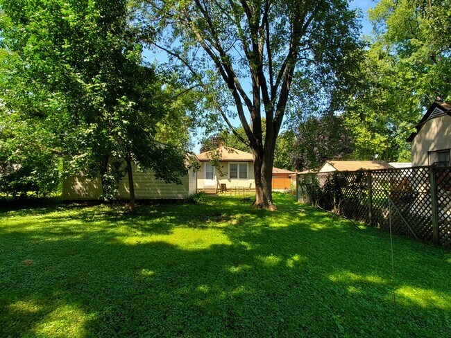 Photo - 2820 Stinson Blvd NE