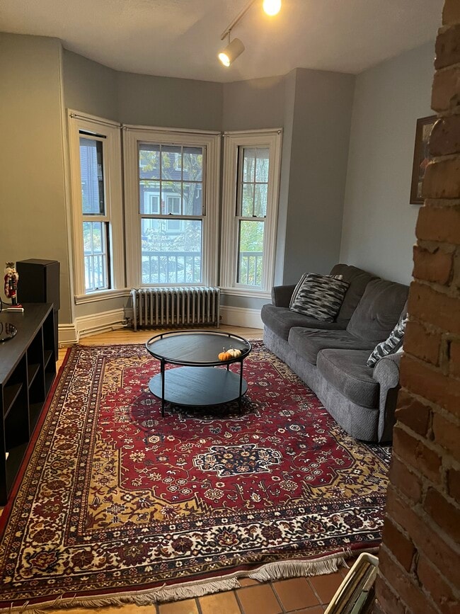 Photo - 42 Putnam Ave