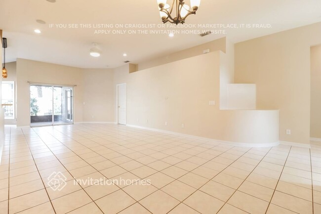 1022 Torreya Way