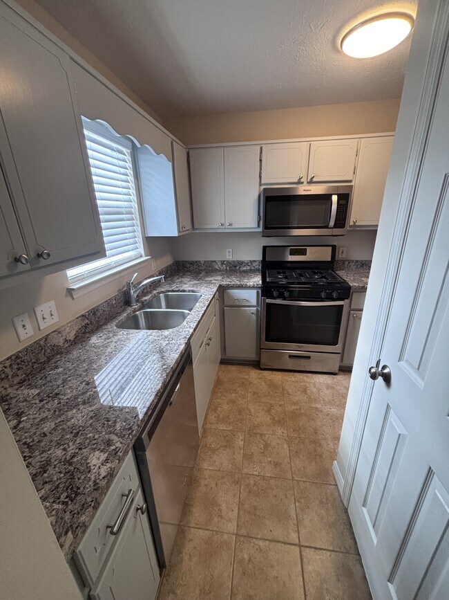 Photo - 6588 Harbour Blvd