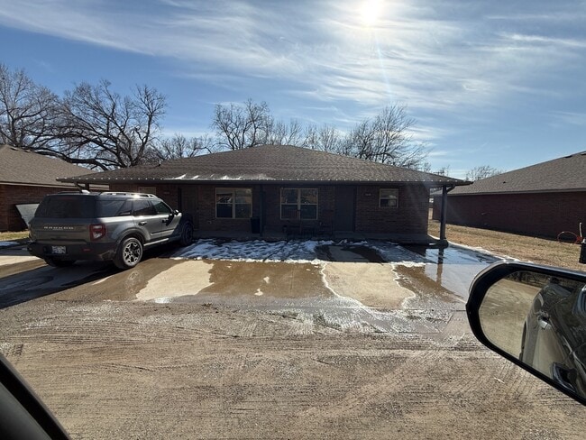 Photo - 511b NE 6th St - 511B NE 6th