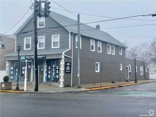 Building Photo - 8 E John St Unit 1 Rental