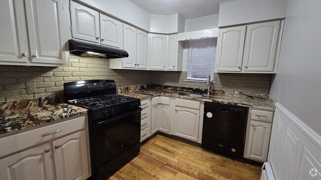 Building Photo - 133 Phenix Ave Rental