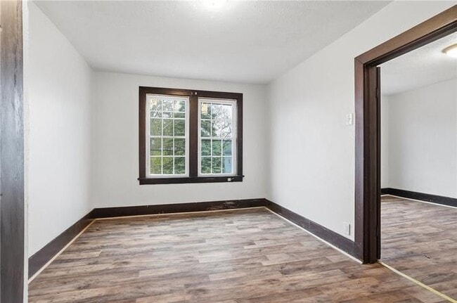 Photo - 710 Catherine St