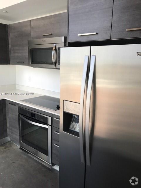 Building Photo - 151 SE 1st St Unit 1410 Rental