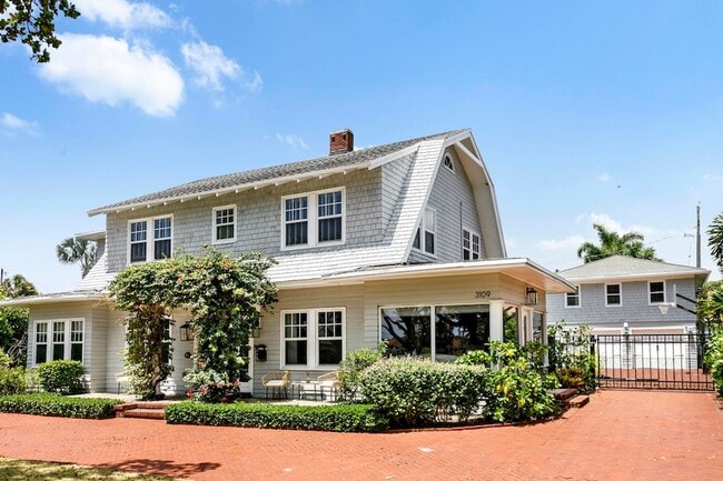 Photo - 3109 Washington Rd