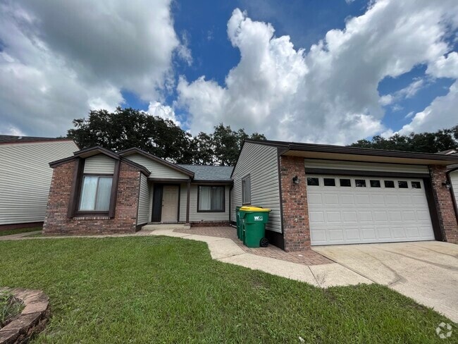 Building Photo - 3945 Balsam Dr Rental