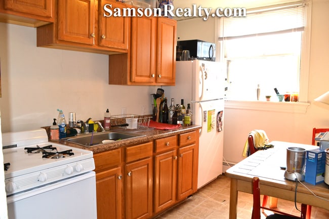 Photo - 230 Brown St Unidad 3