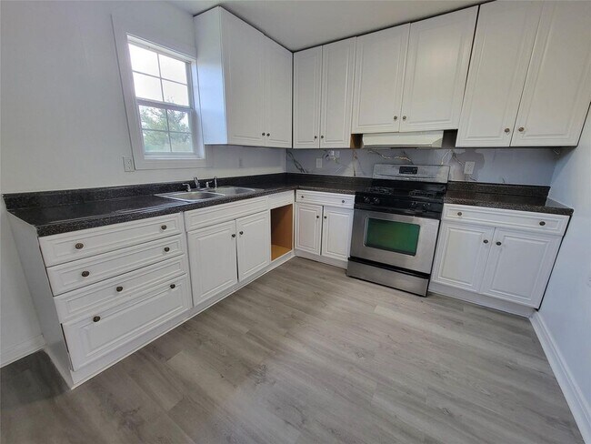 Photo - 3115 Havner Ln Unidad 4