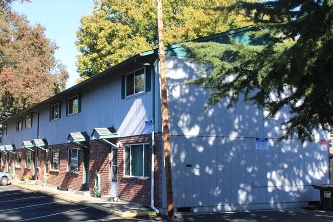 Casa adosada Greenbrier - Milwaukie, Oregón - Greenbrier Apartments