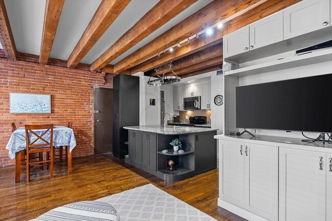 Photo - 121 Fulton St Unit 3