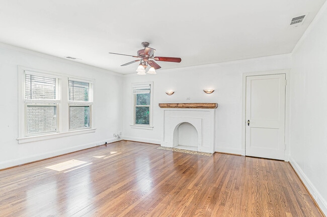 5930 La Vista Dr Unit 5930 5