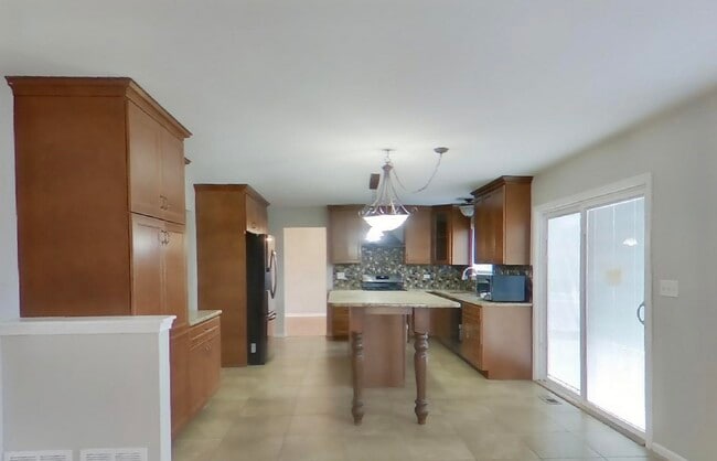 Photo - Available And Ready To Move In.