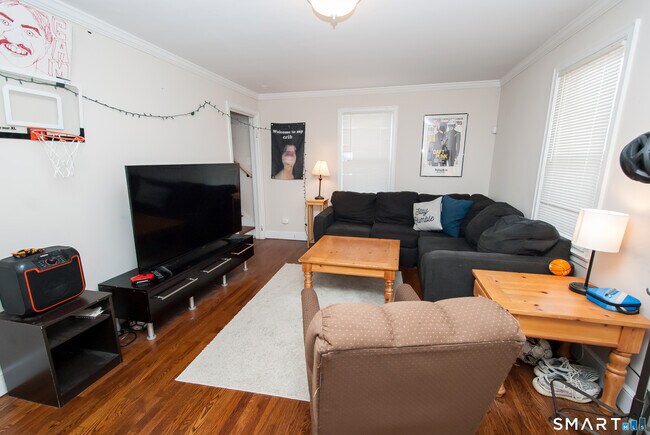 Photo - 435 Ruth St