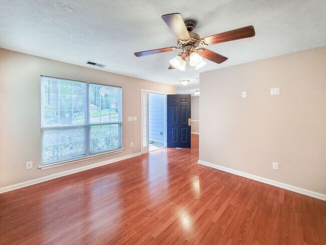 Photo - 6980 Chasewater Ln