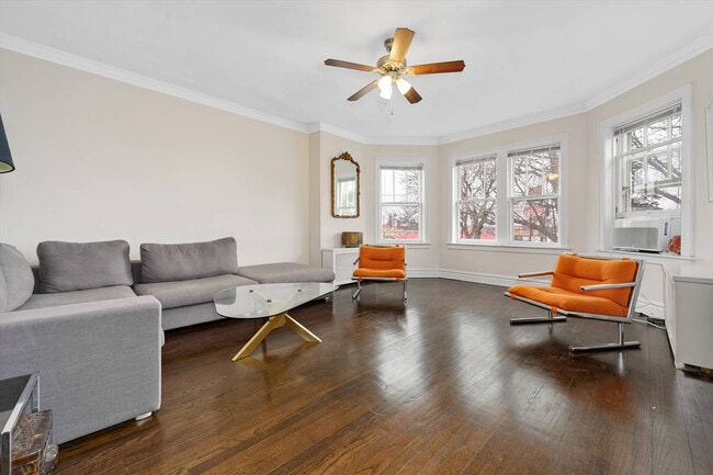 Photo - 3615 N Sawyer Ave Unit 2