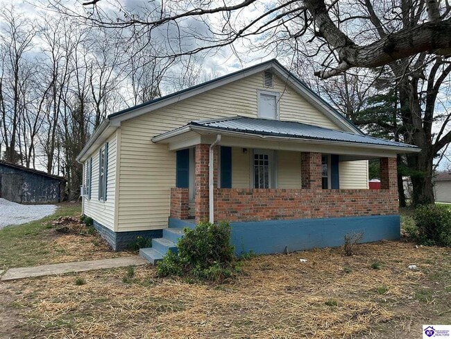 Photo - 3067 Greensburg Rd House