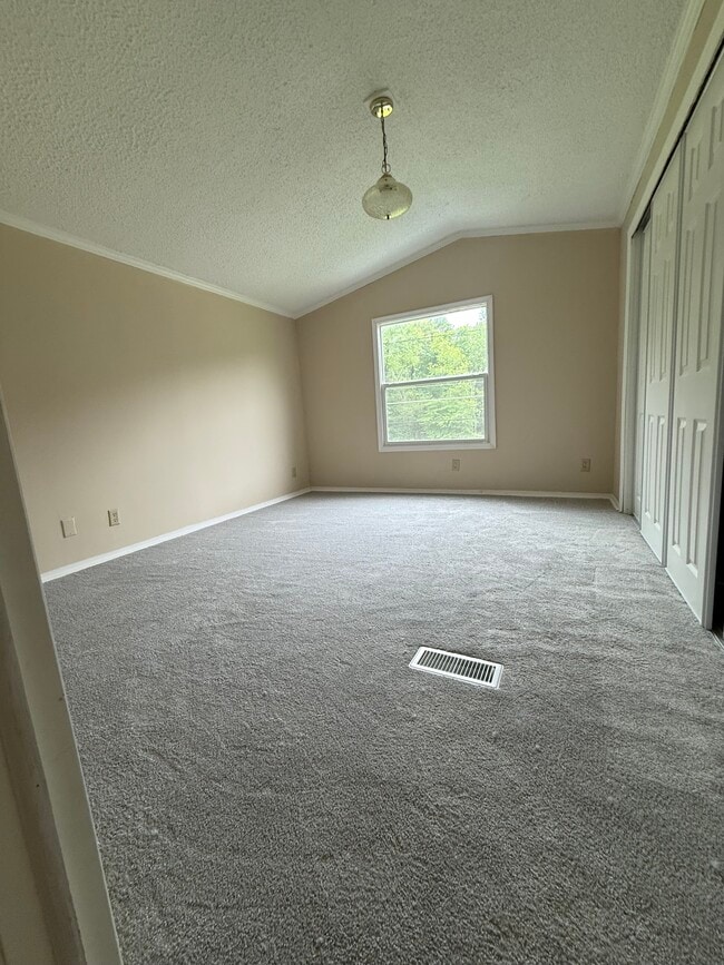Photo - 19 Clifton Manor Dr