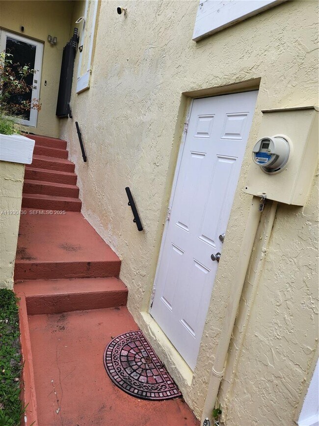 Photo - 22020 SW 100th Pl Unit 1