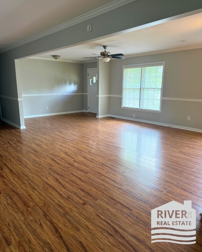 Photo - 2370 Roberts Ln