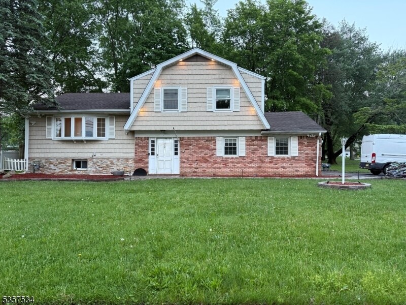 Photo - 39 Weinmanns Blvd House