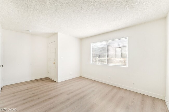Photo - 5309 W Cheyenne Ave
