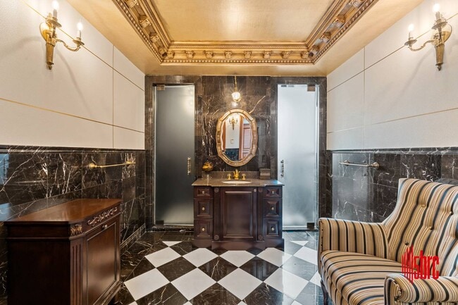 Photo - 2626 National Dr