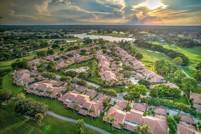 Building Photo - 229 Old Meadow Way