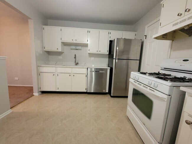 Photo - 1460 7 Pines Rd Unit B1