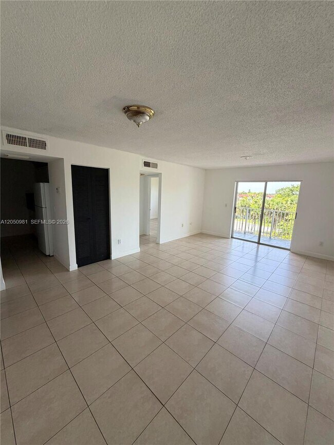 Photo - 8200 SW 210th St Unit 303