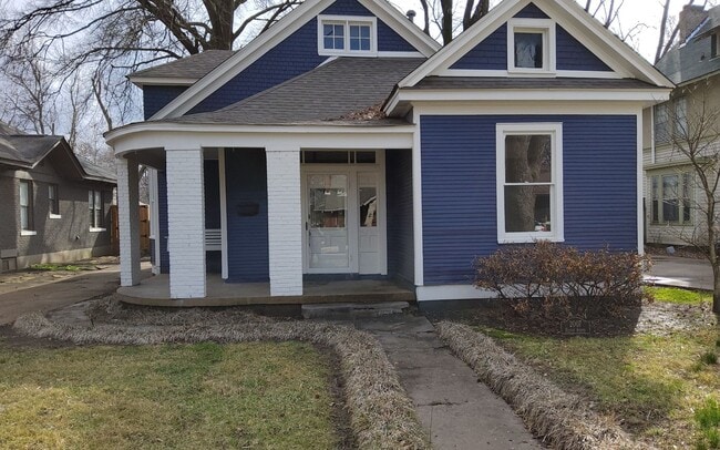 Photo - 2007 Nelson Ave House