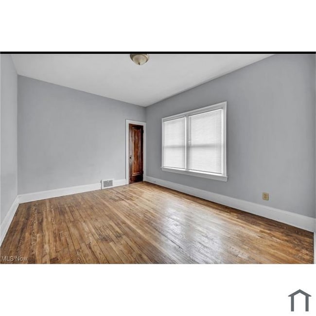 Photo - 3570 E 151st St Unit 3570 E 151st St-DN