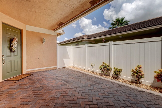 Photo - 9516 SW Flowermound Cir